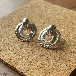 Silver earrings 🩶
